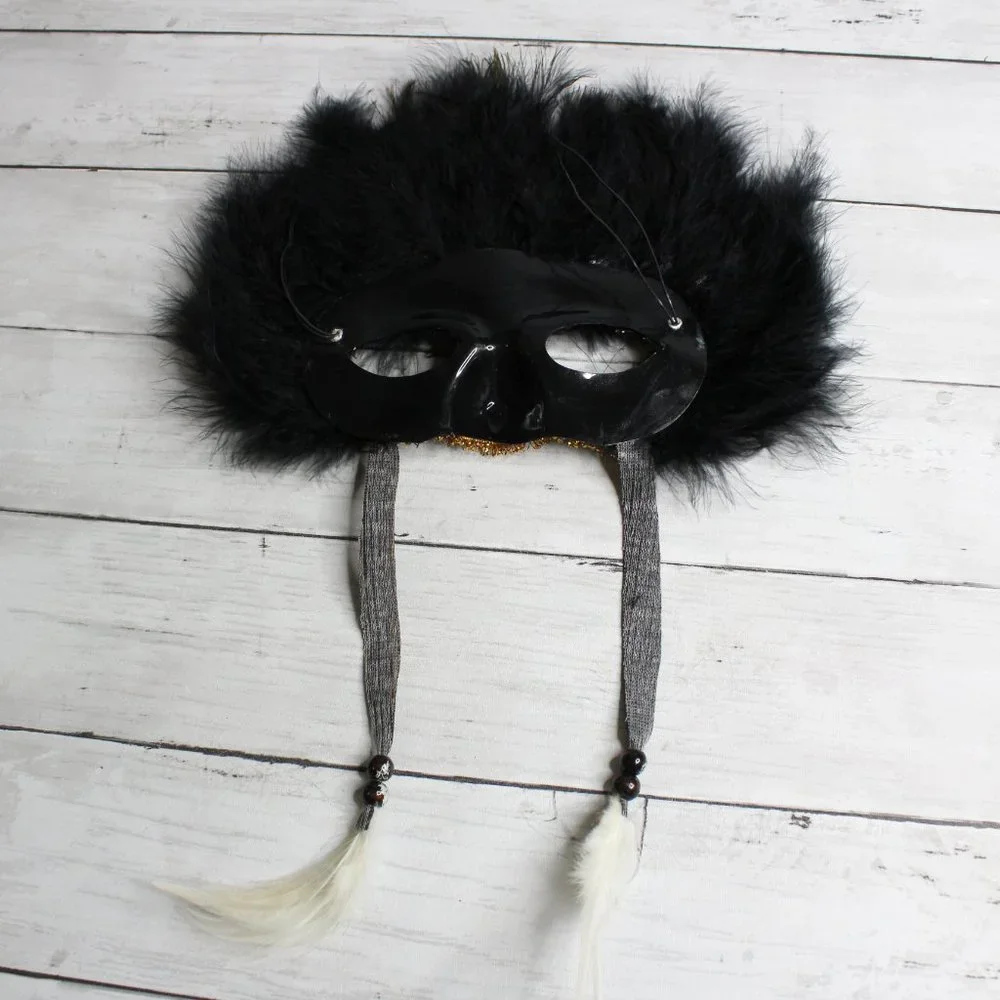 Masquerade Face Mask Peacock Feather Plumes Venetian Mardi Gras Costume